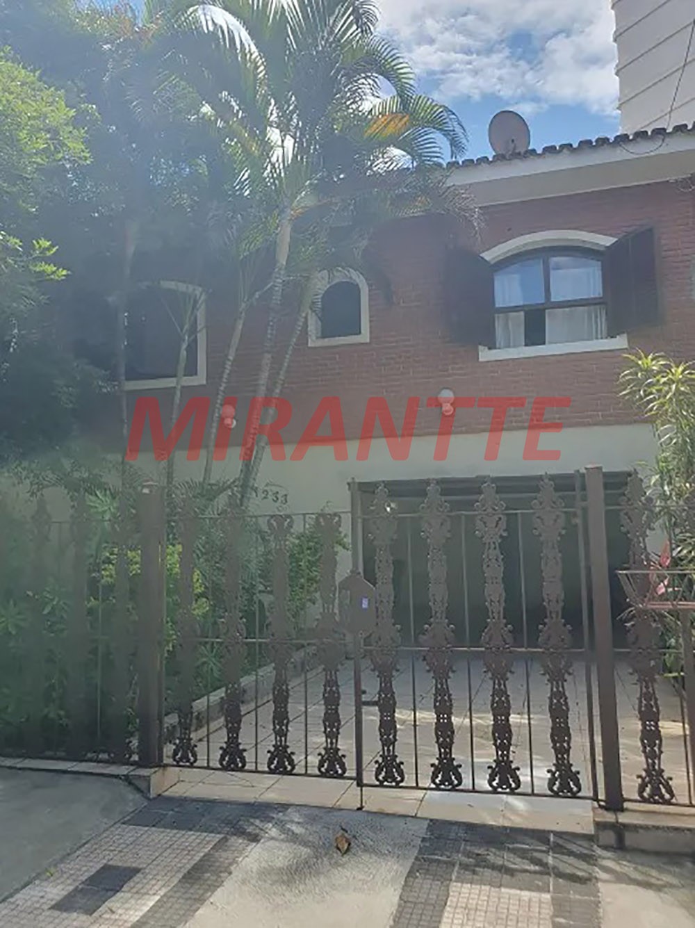 Sobrado de 260m² com 3 quartos em Jardim São Paulo