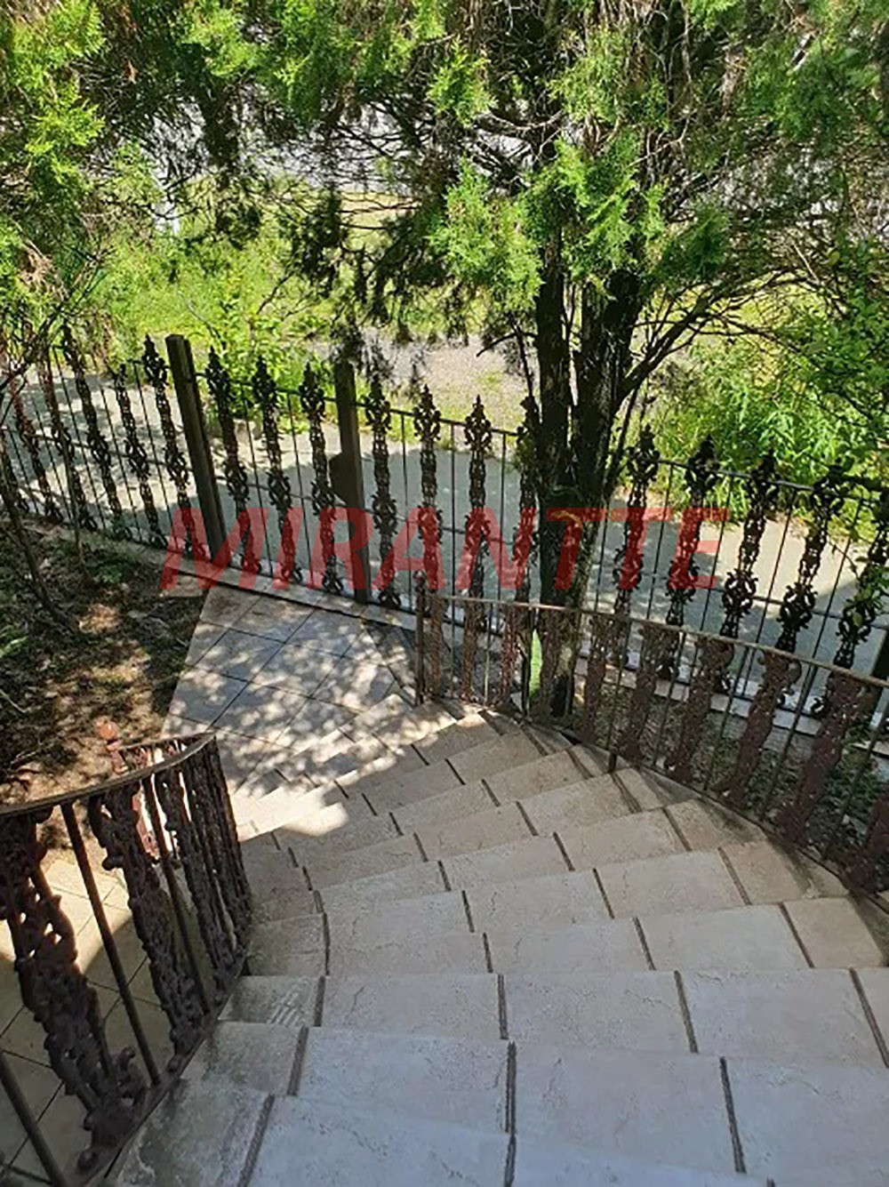 Sobrado de 260m² com 3 quartos em Jardim São Paulo