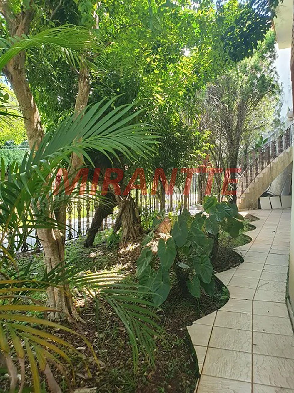 Sobrado de 260m² com 3 quartos em Jardim São Paulo