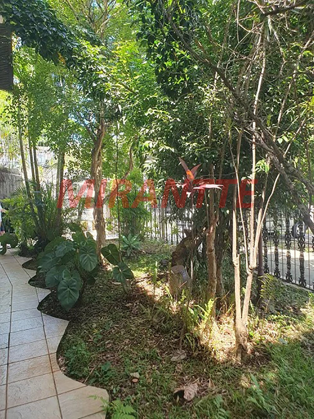 Sobrado de 260m² com 3 quartos em Jardim São Paulo