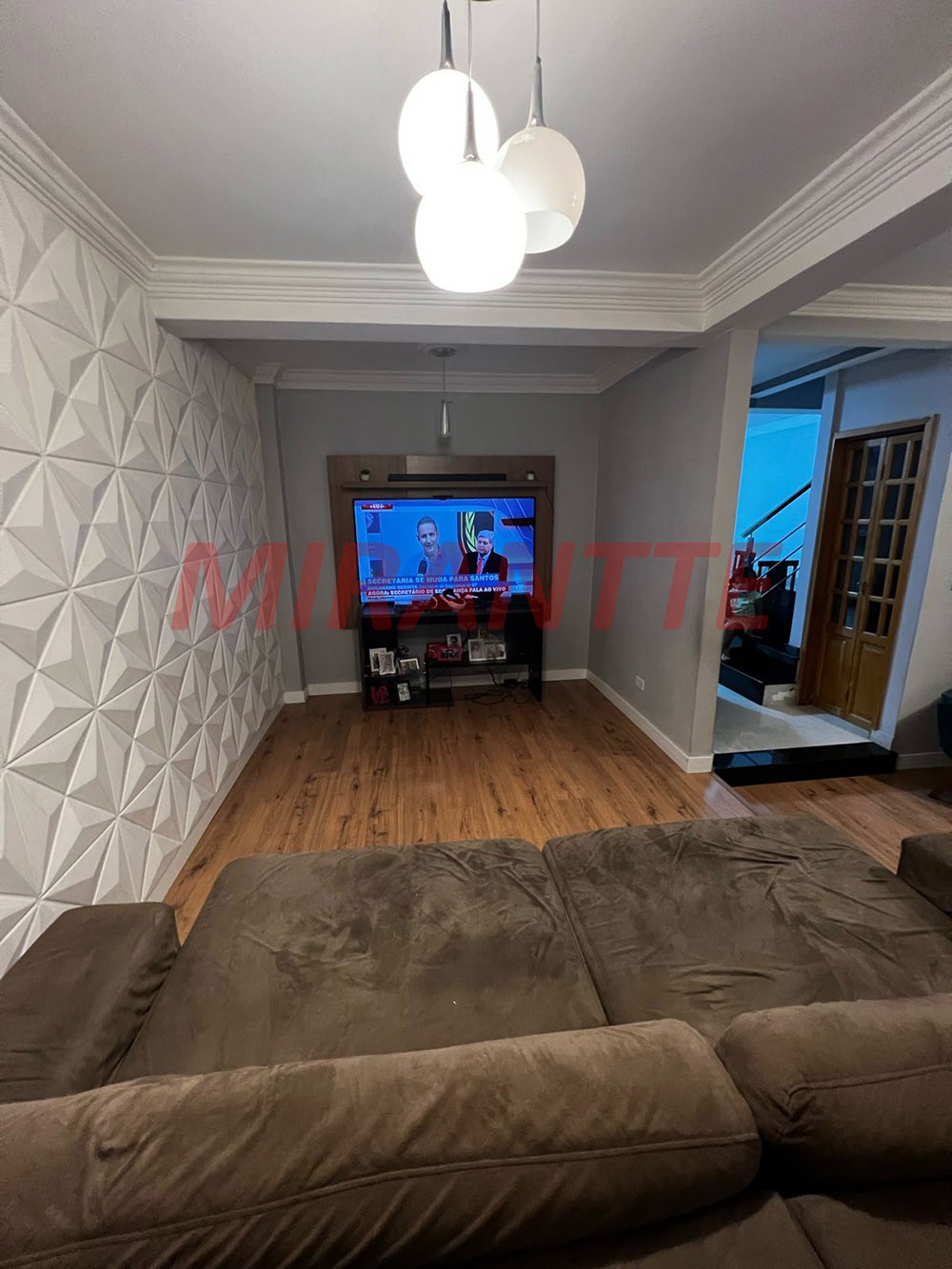 Sobrado de 240m² com 3 quartos em Jaçana