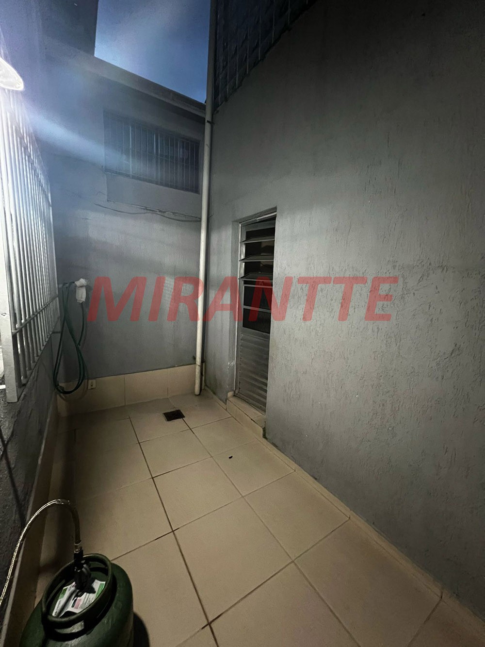 Sobrado de 240m² com 3 quartos em Jaçana