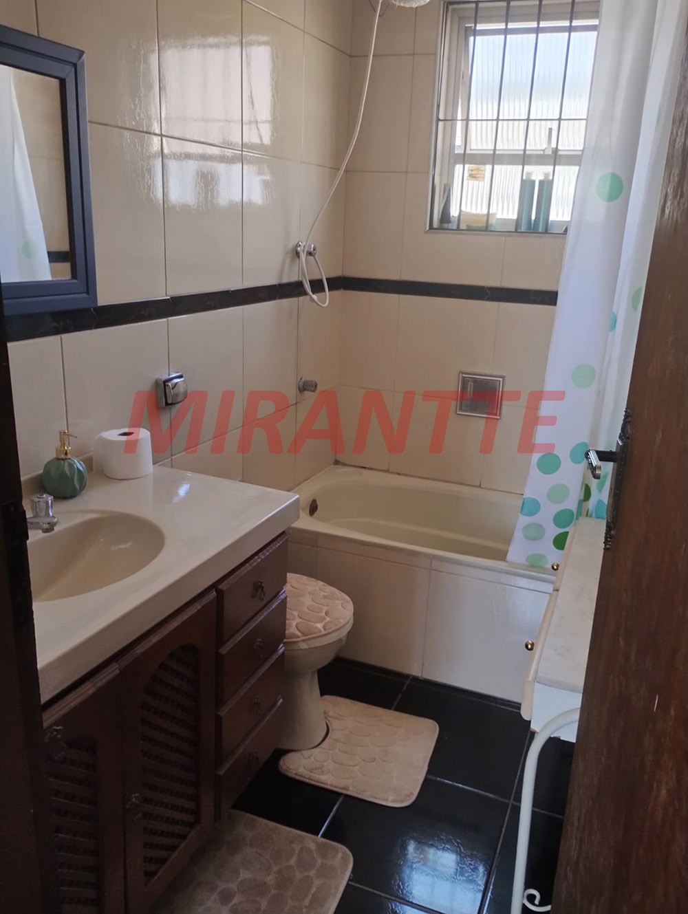 Sobrado de 232m² com 3 quartos em Vila Rosália