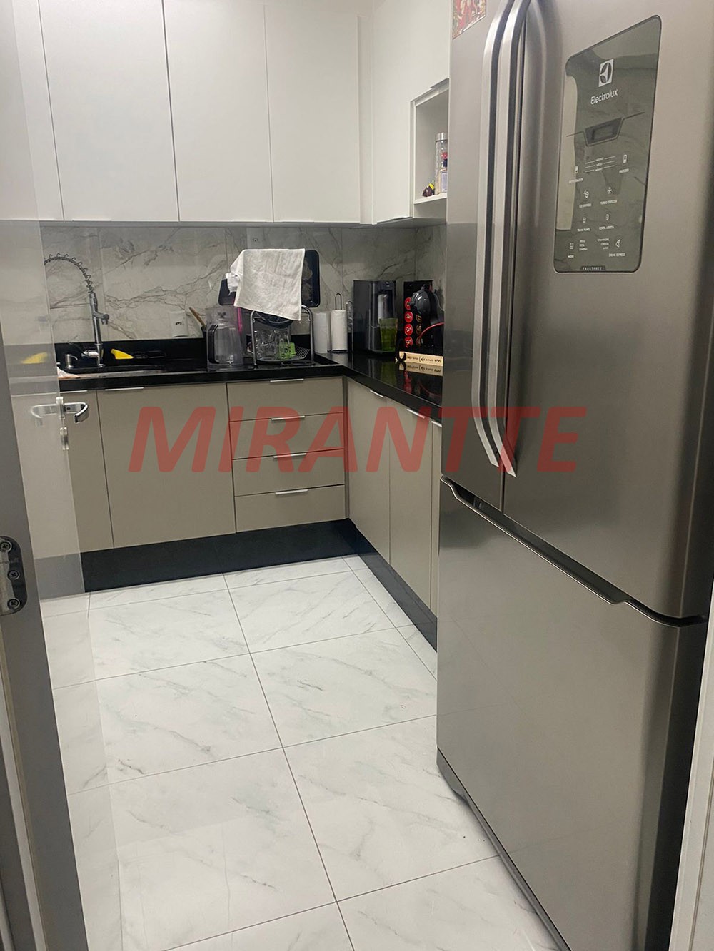 Apartamento de 81m² com 3 quartos em Picanço