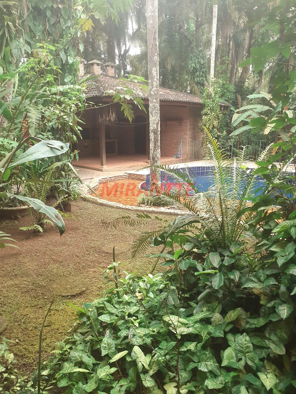 Sobrado de 500m² com 3 quartos em Serra da Cantareira