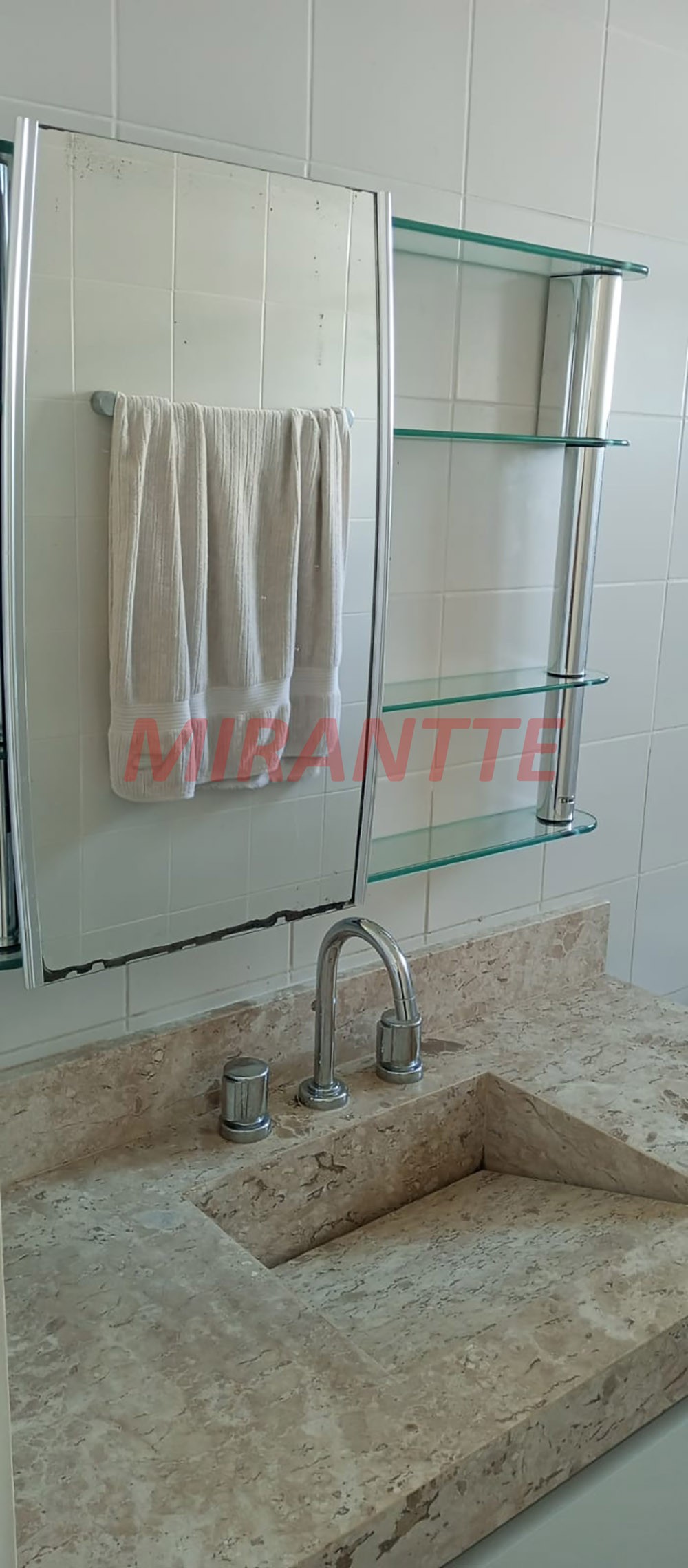 Apartamento com 2 quartos em Paraíso