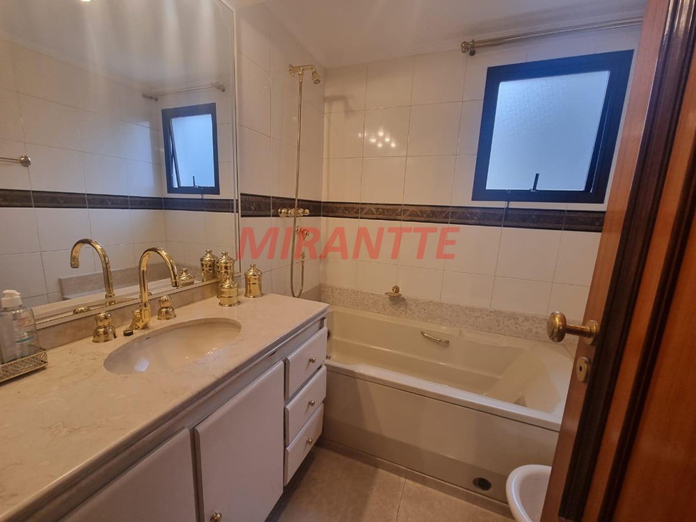 Apartamento de 210m² com 3 quartos em Santana