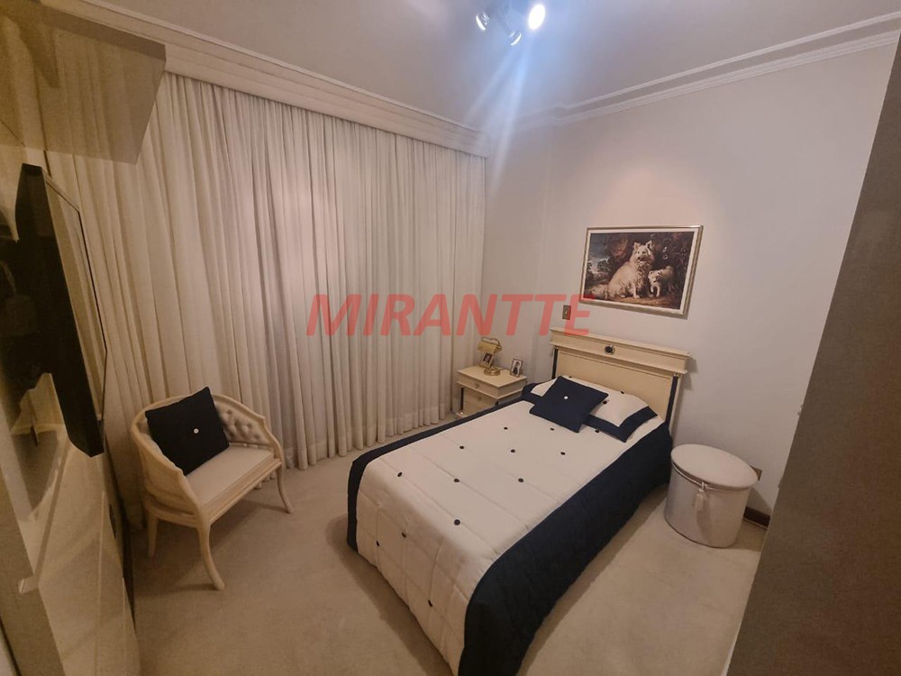 Apartamento de 210m² com 3 quartos em Santana