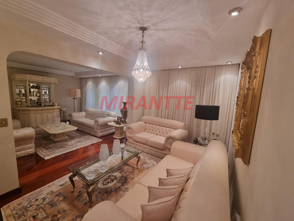 Apartamento de 210m² com 3 quartos em Santana