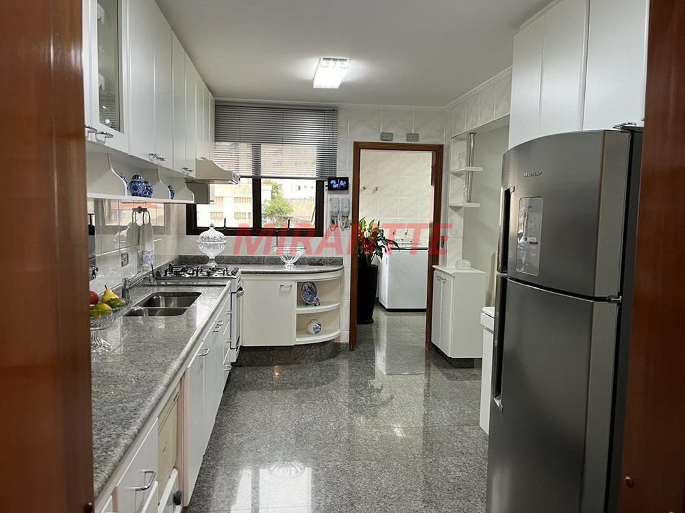 Apartamento de 210m² com 3 quartos em Santana