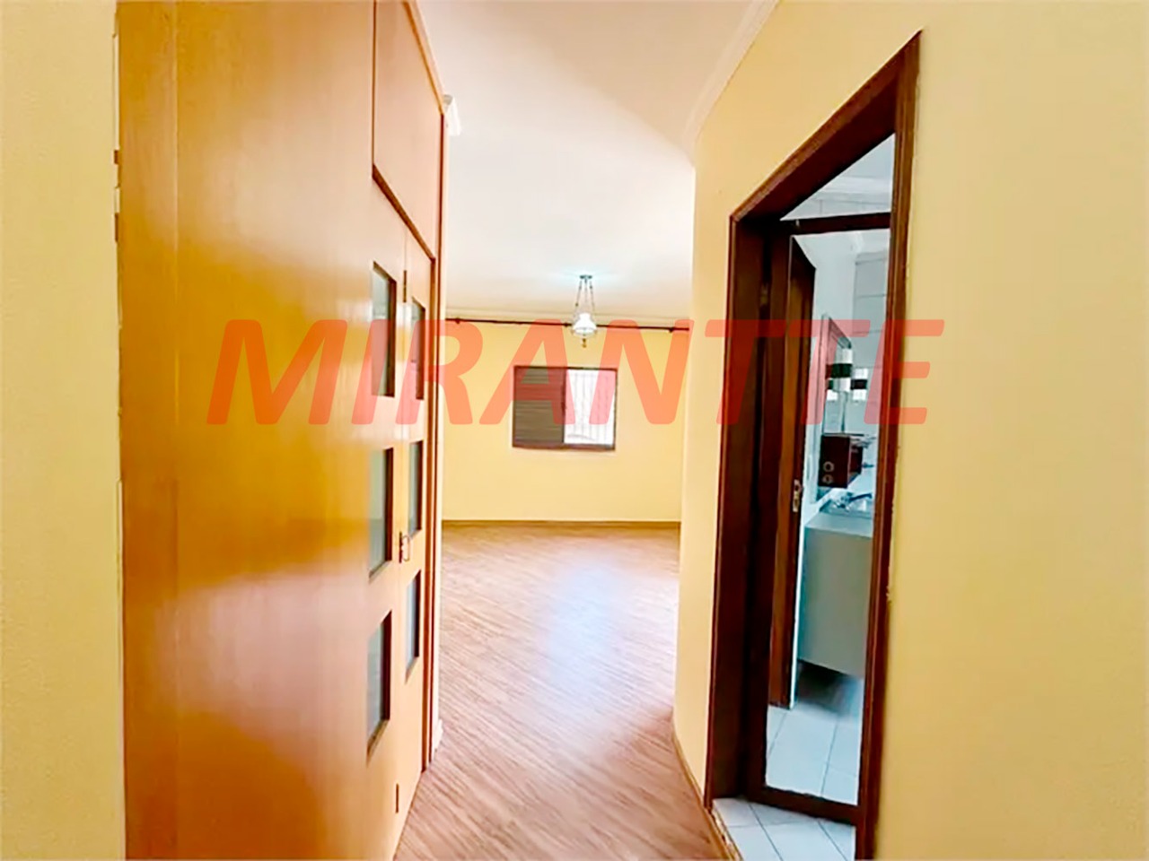 Sobrado de 236m² com 3 quartos em Santa Terezinha