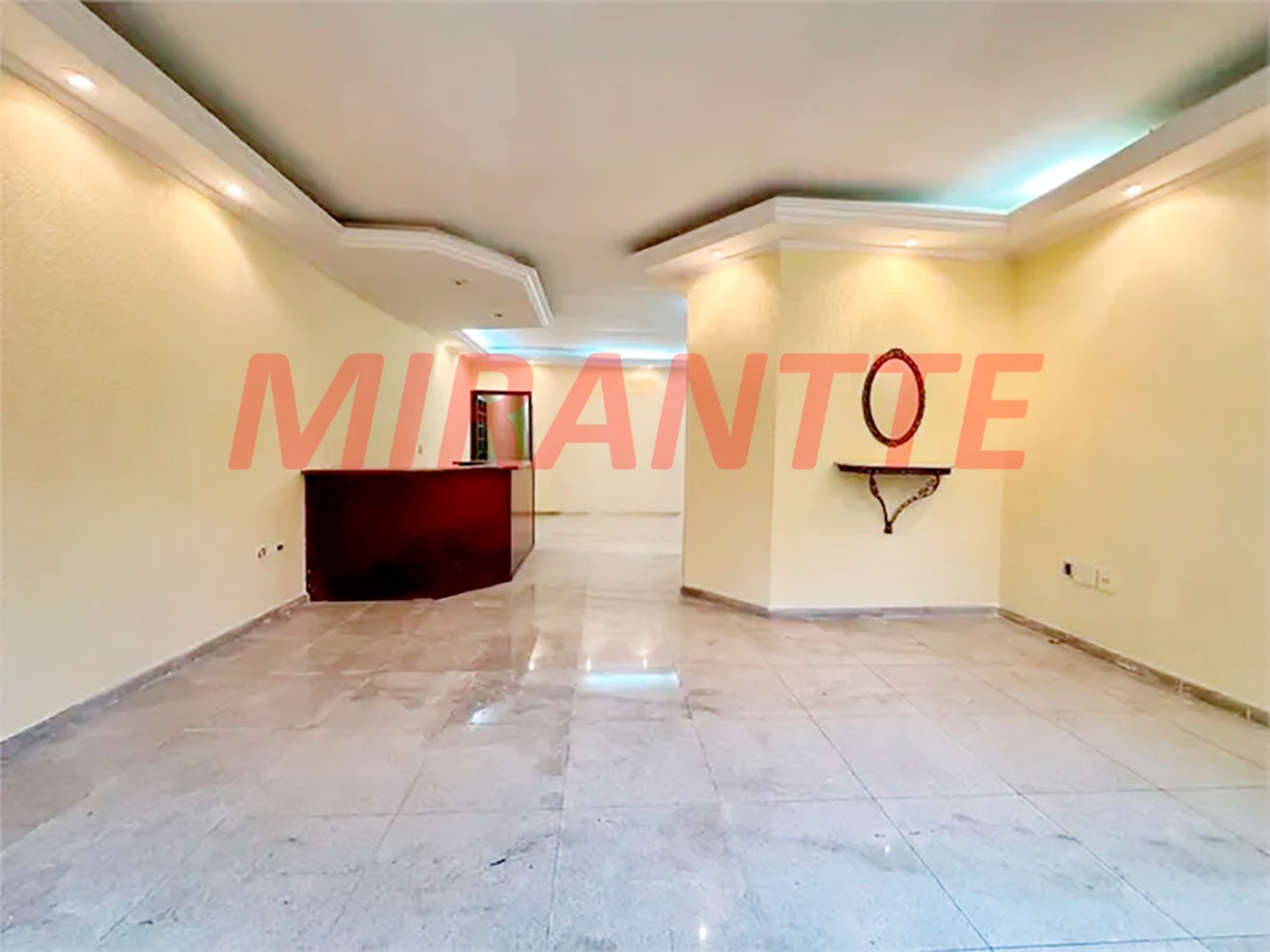 Sobrado de 236m² com 3 quartos em Santa Terezinha