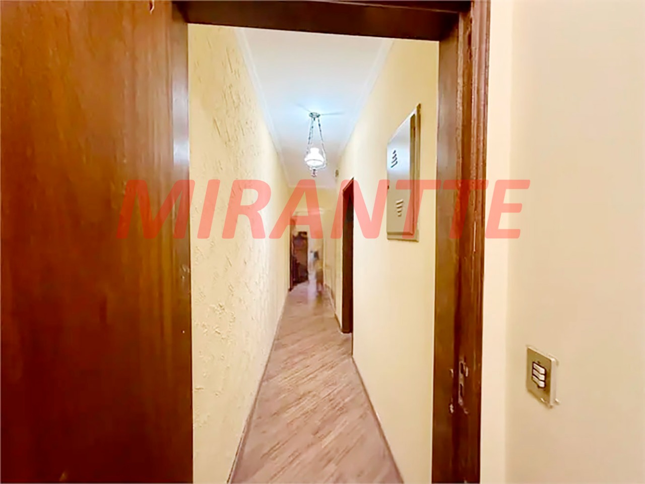 Sobrado de 236m² com 3 quartos em Santa Terezinha