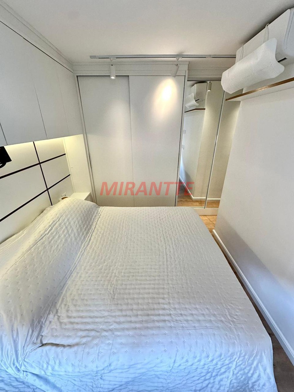 Apartamento de 64m² com 2 quartos em Santana