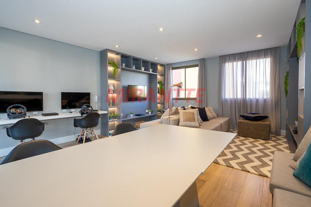 Apartamento de 64m² com 2 quartos em Santana