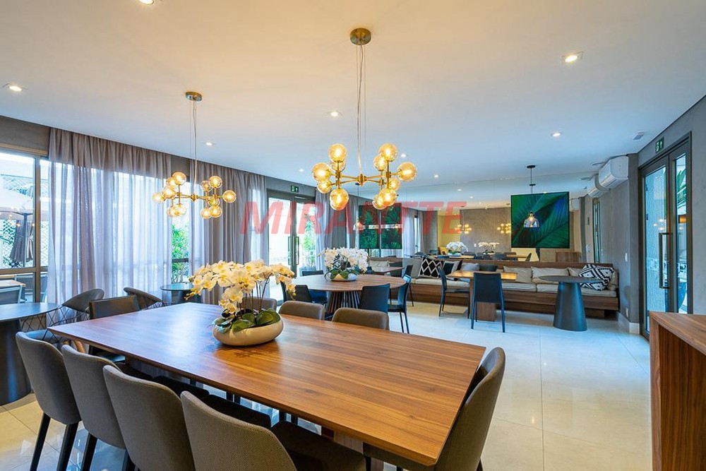 Apartamento de 64m² com 2 quartos em Santana