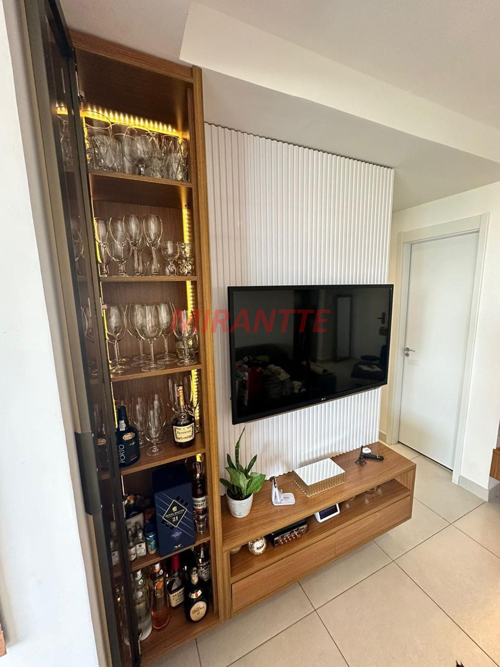 Apartamento de 64m² com 2 quartos em Santana