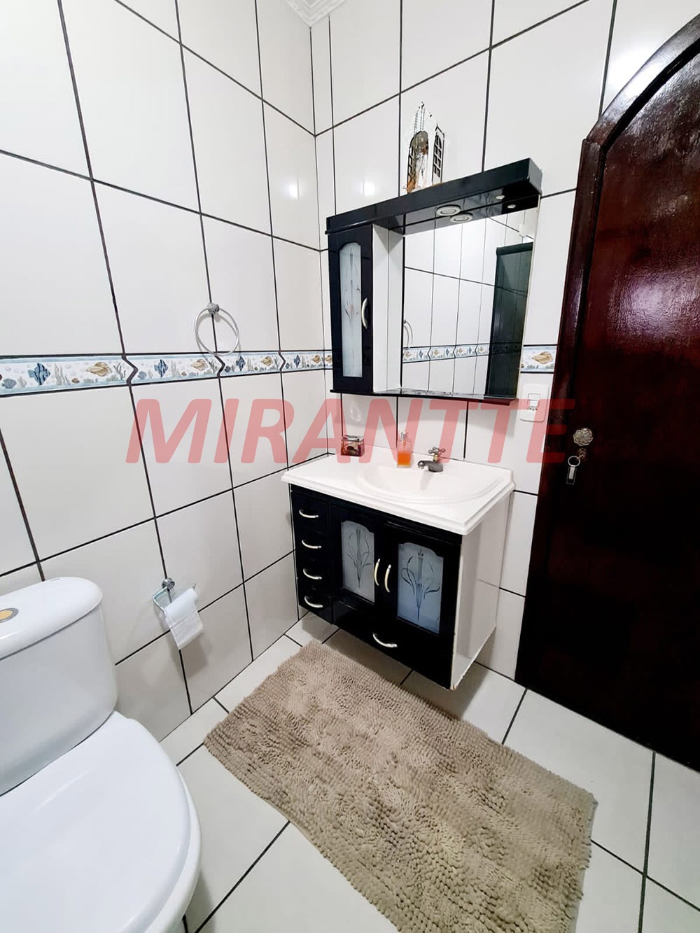 Casa terrea de 156m² com 3 quartos em Parque Santo Antônio