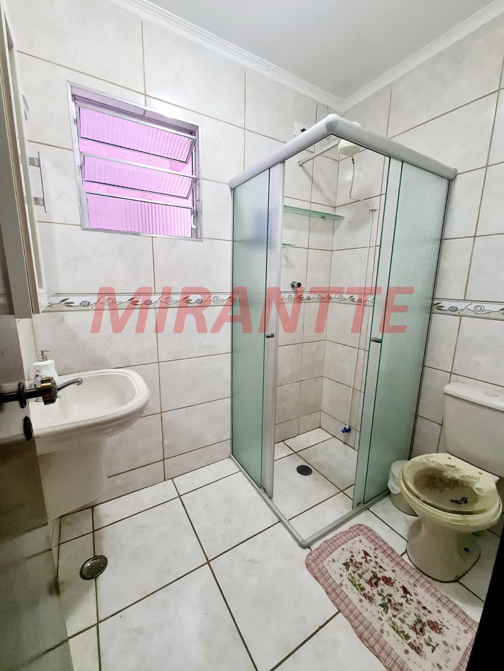 Casa terrea de 156m² com 3 quartos em Parque Santo Antônio