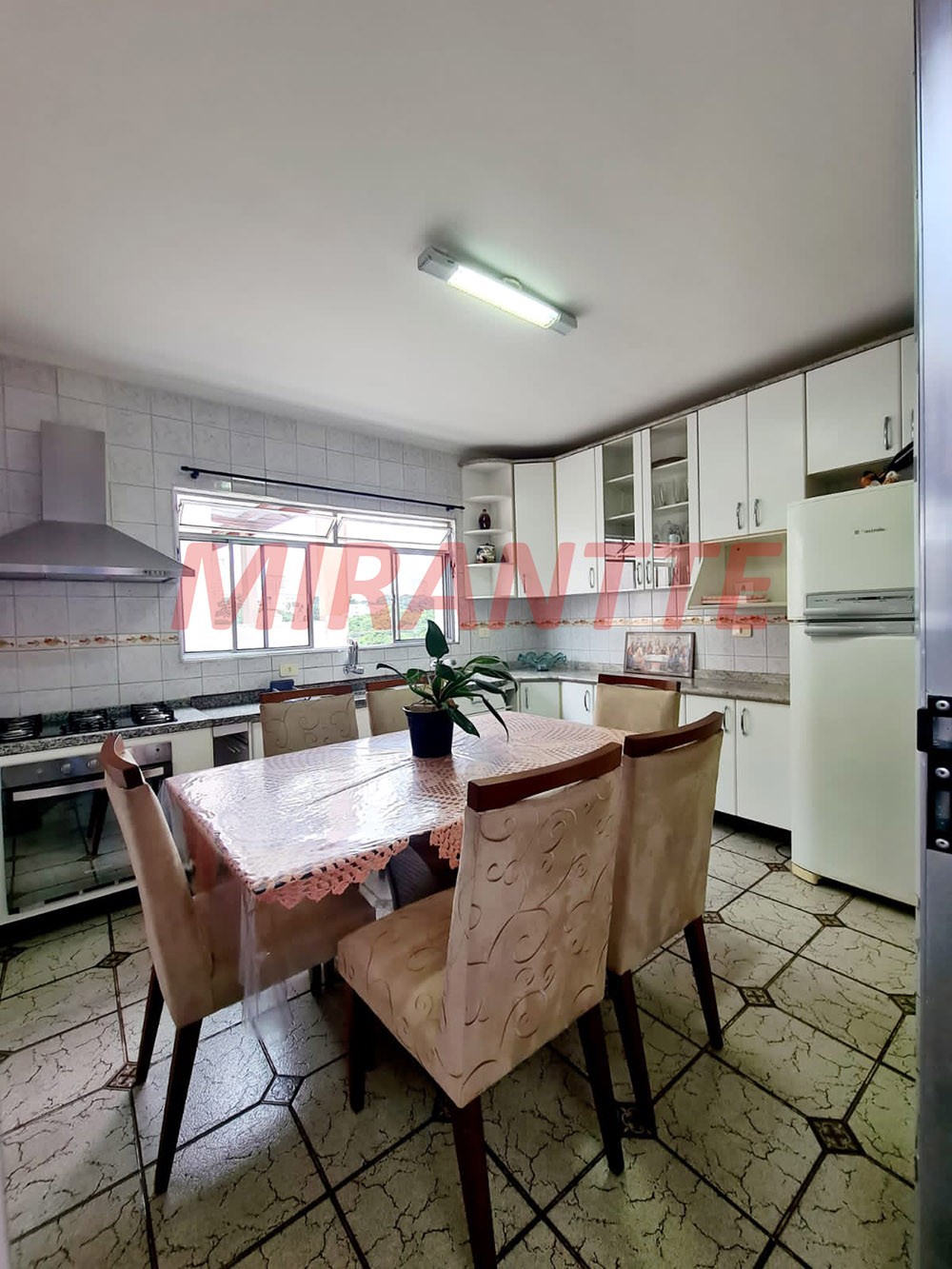 Casa terrea de 156m² com 3 quartos em Parque Santo Antônio