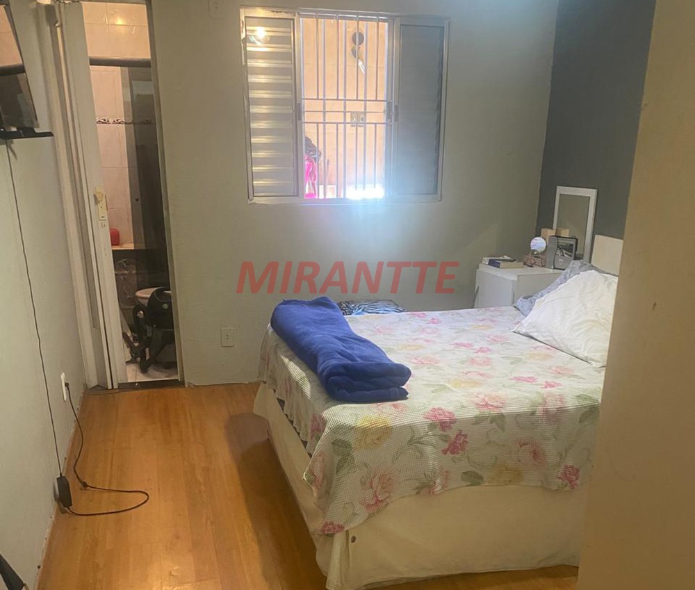 Sobrado de 120m² com 3 quartos em Água Fria