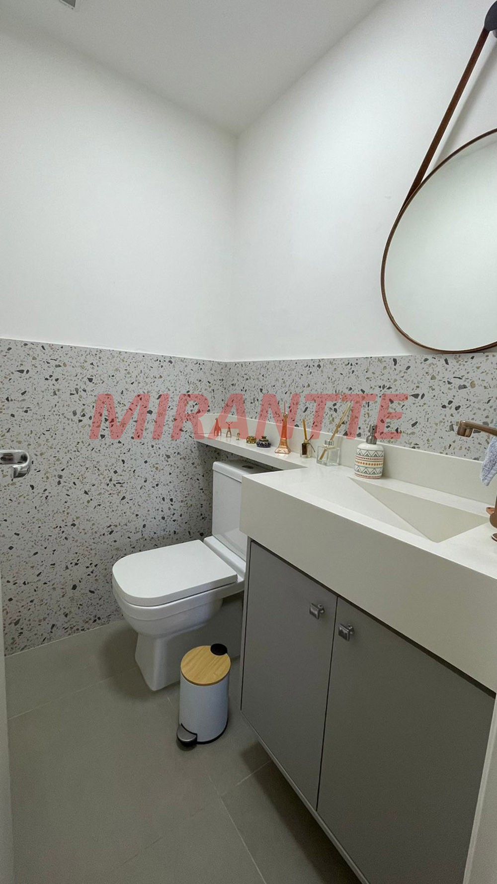 Apartamento com 3 quartos em Vila Augusta