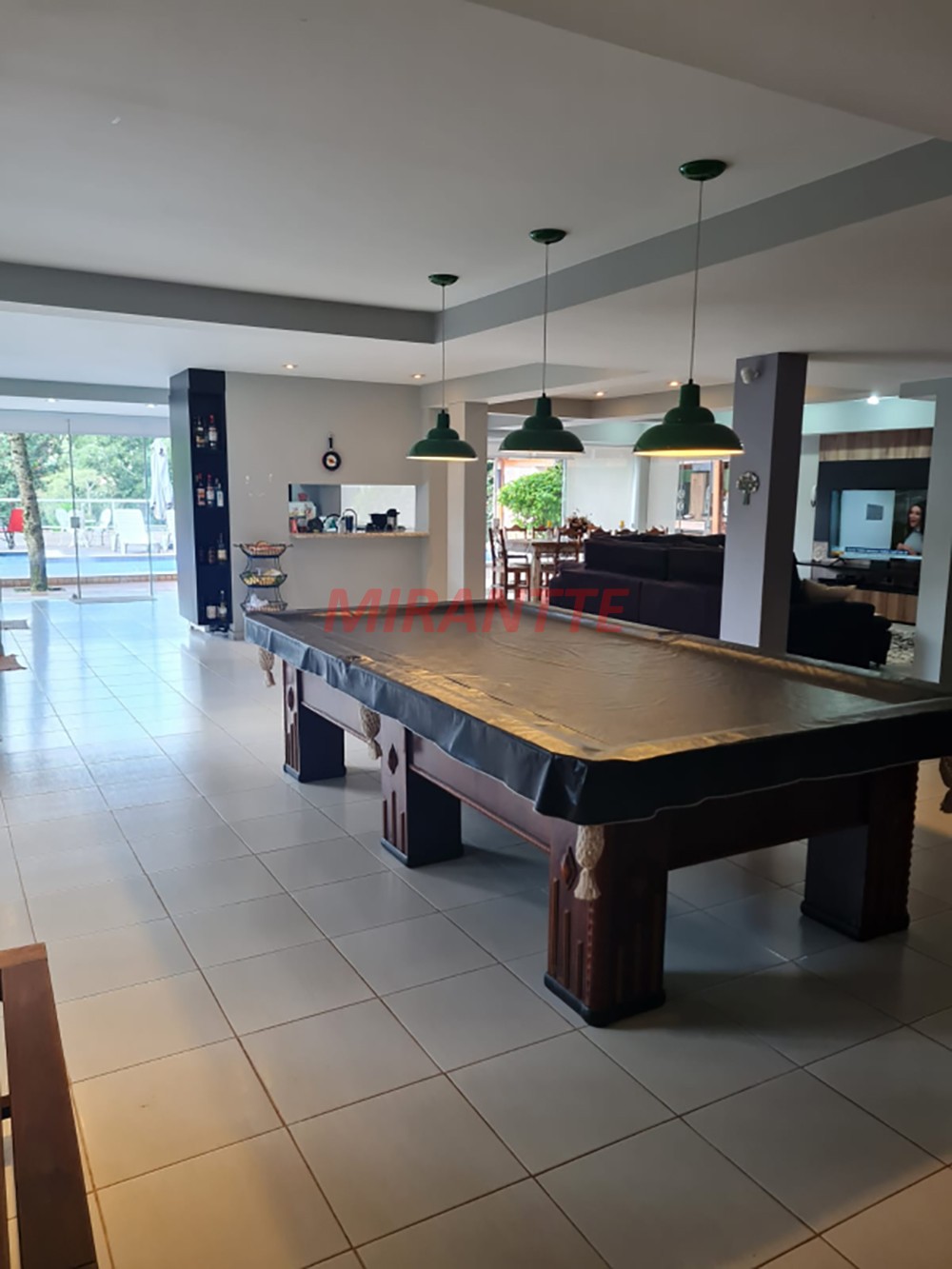 Sobrado de 610m² com 5 quartos em Serra Da Cantareira