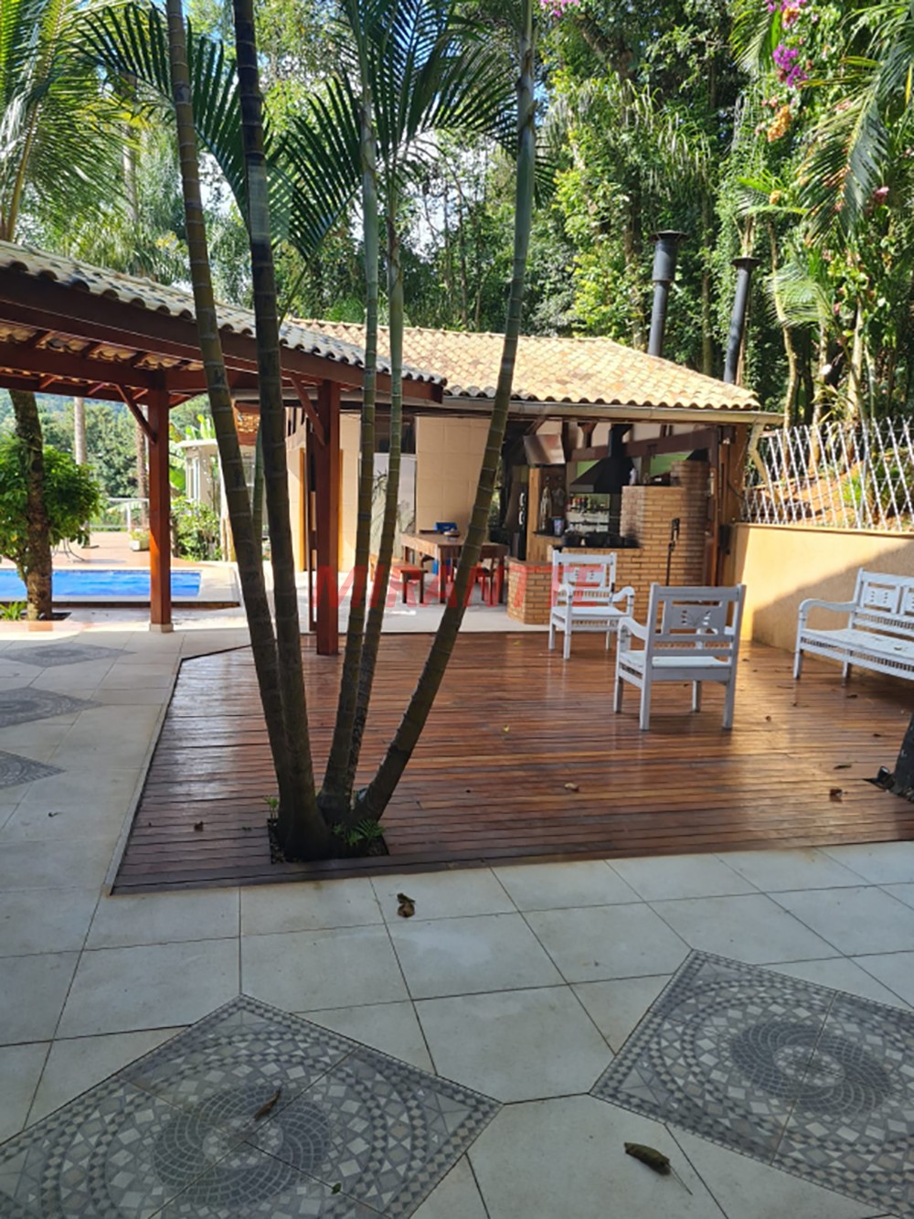 Sobrado de 610m² com 5 quartos em Serra Da Cantareira