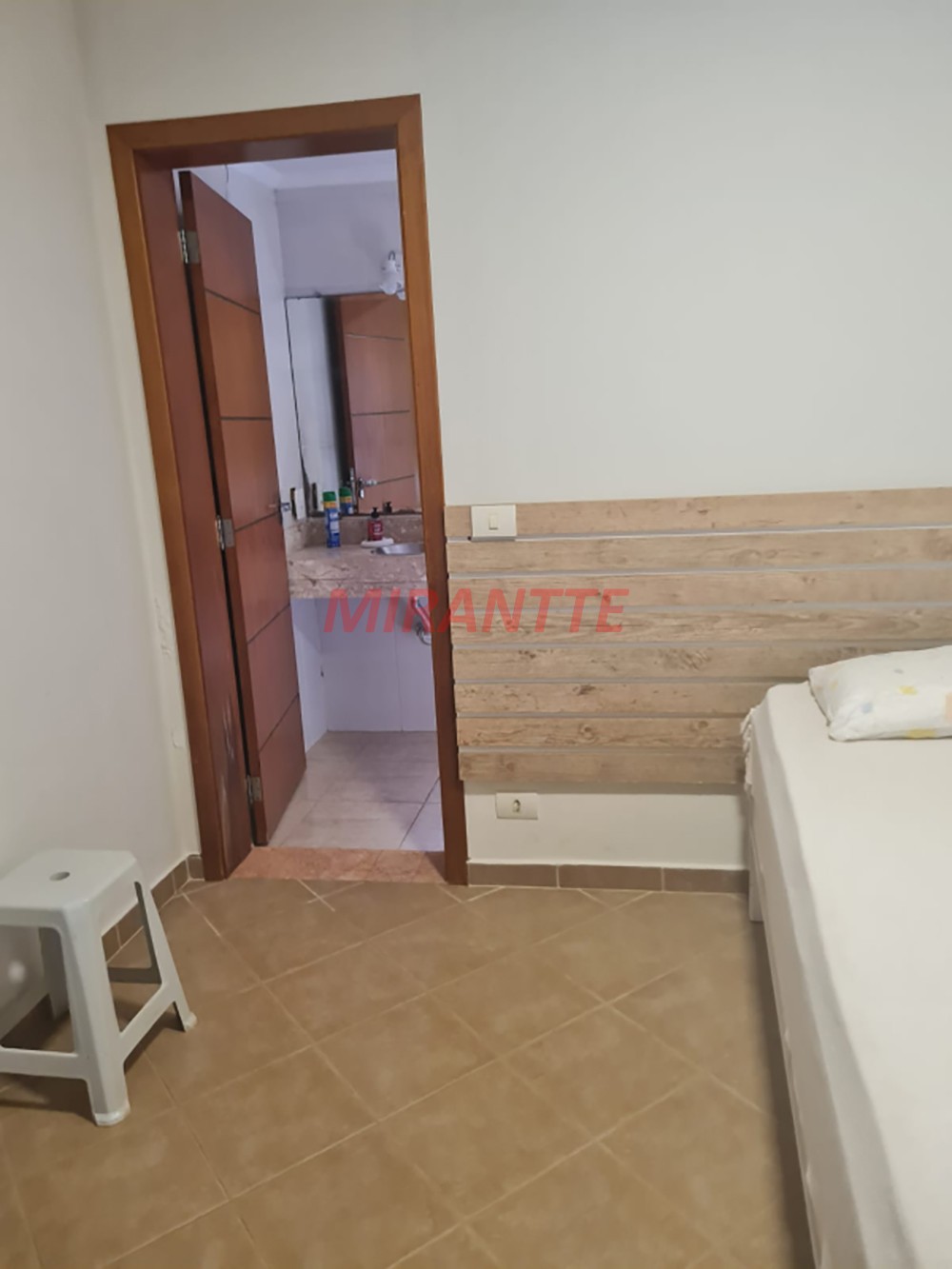 Sobrado de 610m² com 5 quartos em Serra Da Cantareira