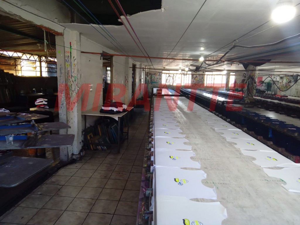 Comercial de 1499m² em Jardim Peri