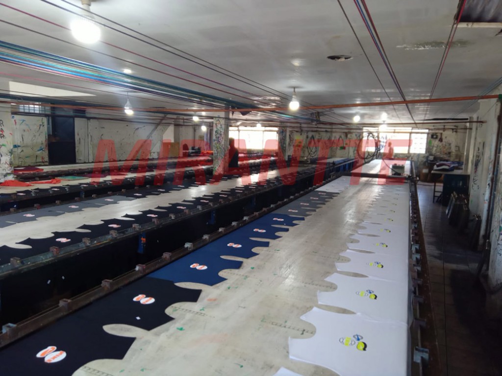 Comercial de 1499m² em Jardim Peri