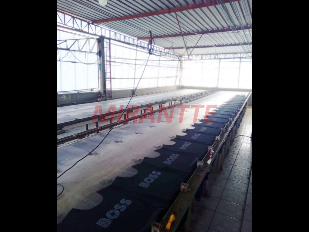 Comercial de 1499m² em Jardim Peri