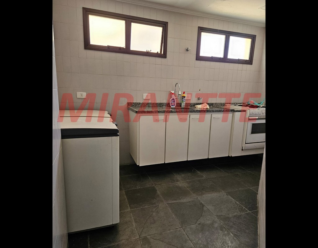 Apartamento de 85m² com 3 quartos em Santa Terezinha