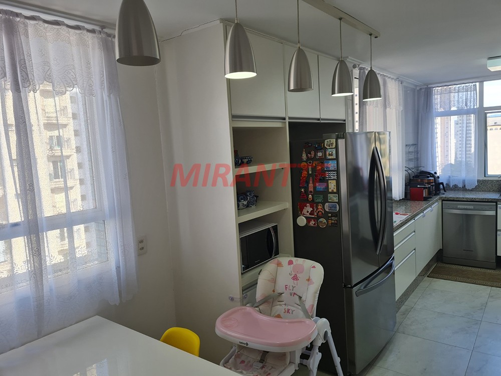 Cobertura de 236m² com 3 quartos em Santana