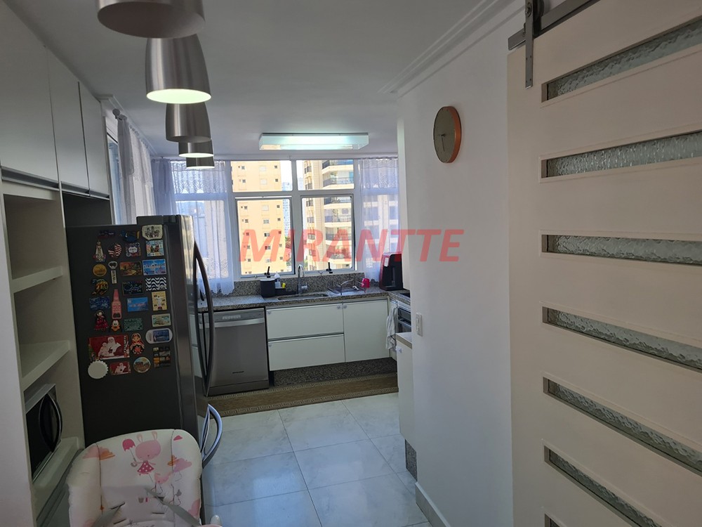 Cobertura de 236m² com 3 quartos em Santana