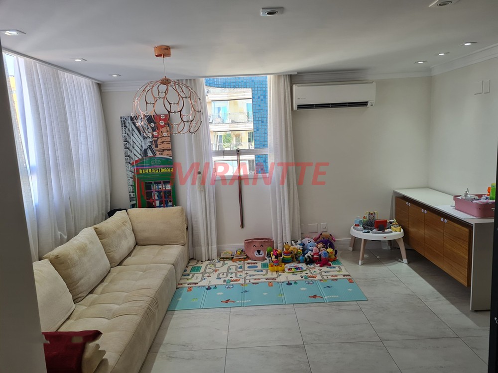 Cobertura de 236m² com 3 quartos em Santana
