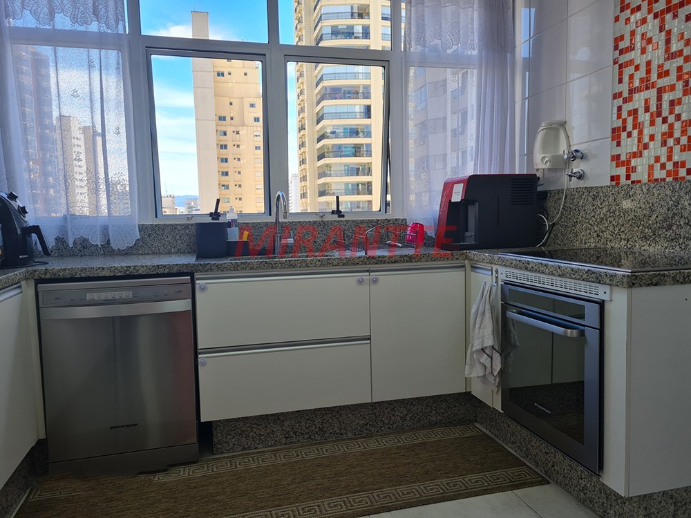 Cobertura de 236m² com 3 quartos em Santana
