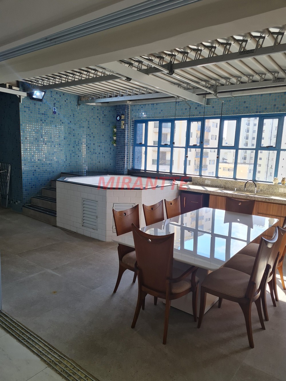 Cobertura de 236m² com 3 quartos em Santana