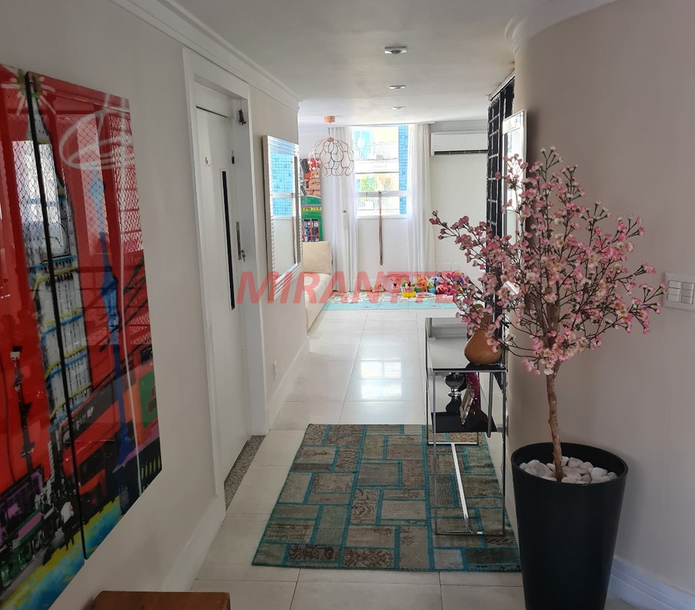 Cobertura de 236m² com 3 quartos em Santana