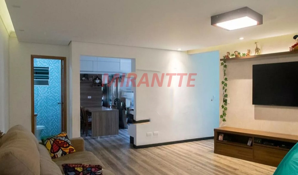 Cond. fechado de 160m² com 3 quartos em Santana