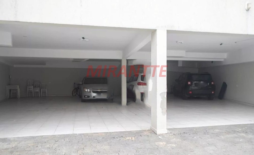 Cond. fechado de 160m² com 3 quartos em Santana