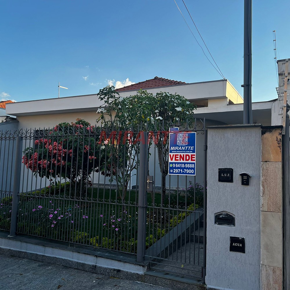 Sobrado de 264m² com 3 quartos em Cidade Maia
