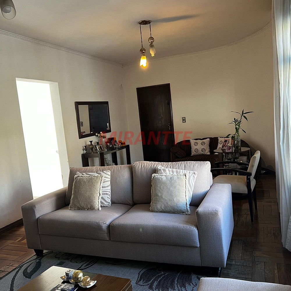 Sobrado de 264m² com 3 quartos em Cidade Maia
