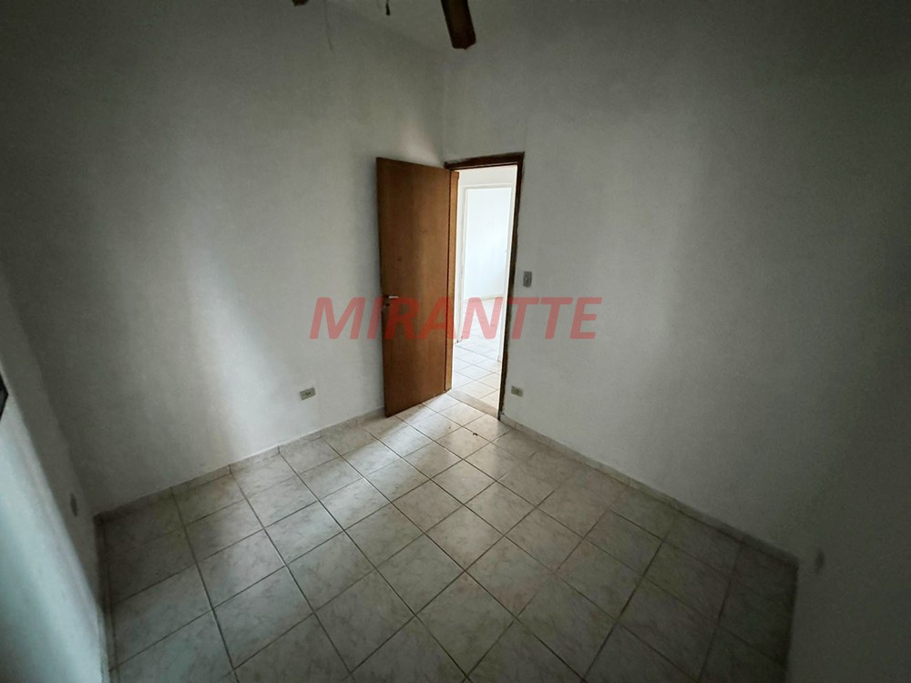 Terreno de 331m² em Freguesia do Ó