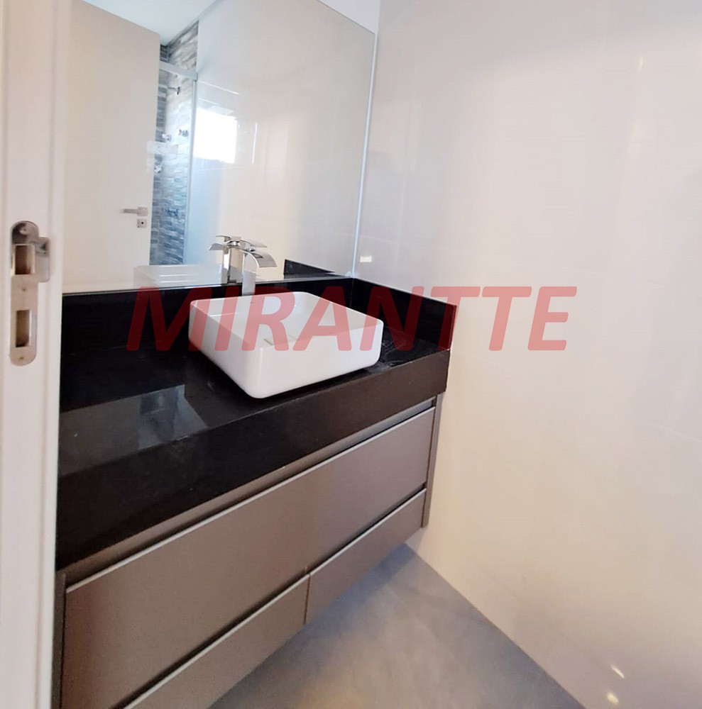Sobrado de 498m² com 5 quartos em Residencial Saint Patrick