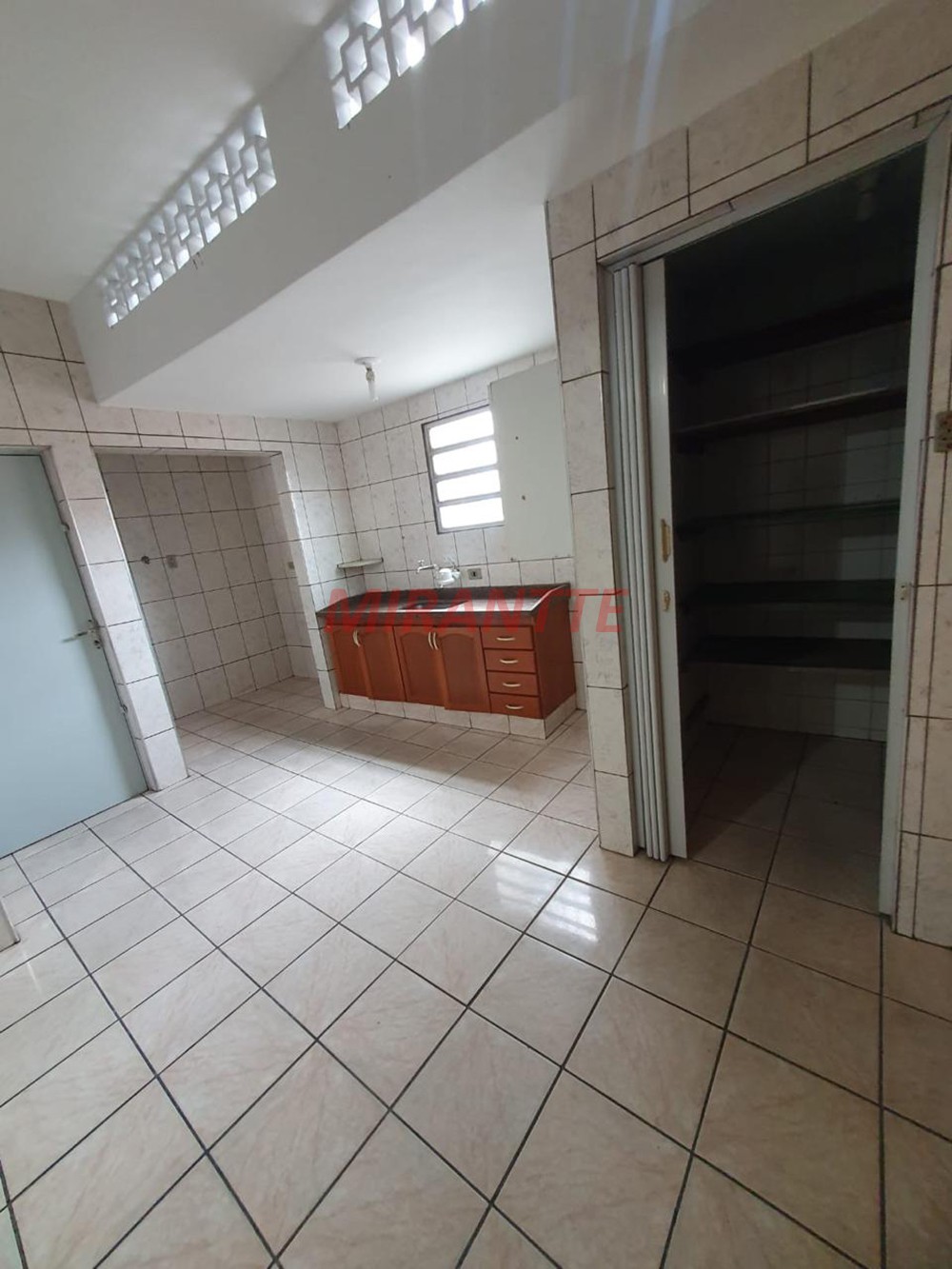Sobrado com 3 quartos em Vila Moreira