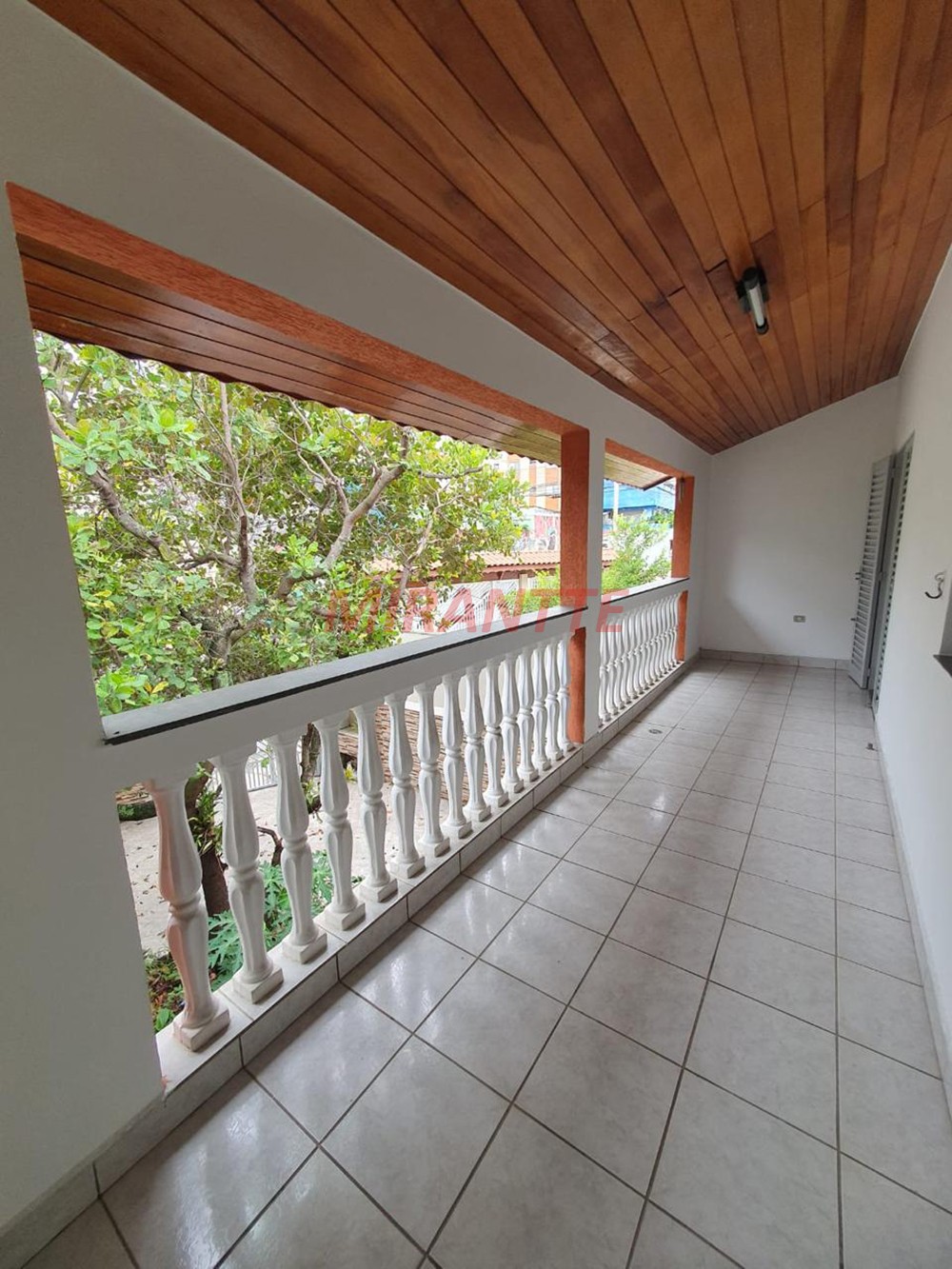 Sobrado com 3 quartos em Vila Moreira