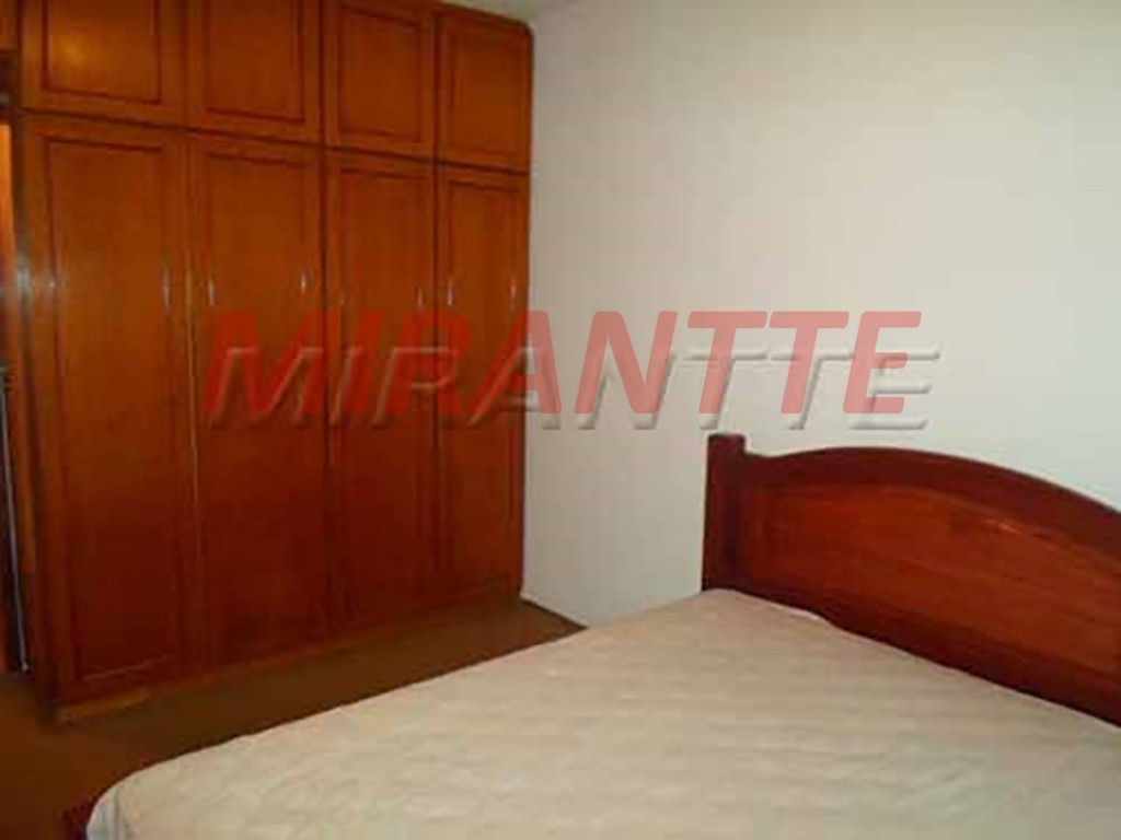 Sobrado de 270m² com 3 quartos em Jardim Guapíra