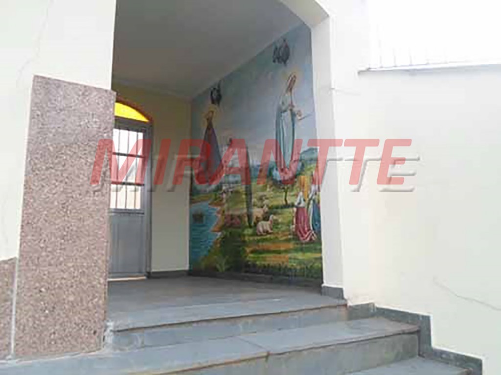 Sobrado de 270m² com 3 quartos em Jardim Guapíra