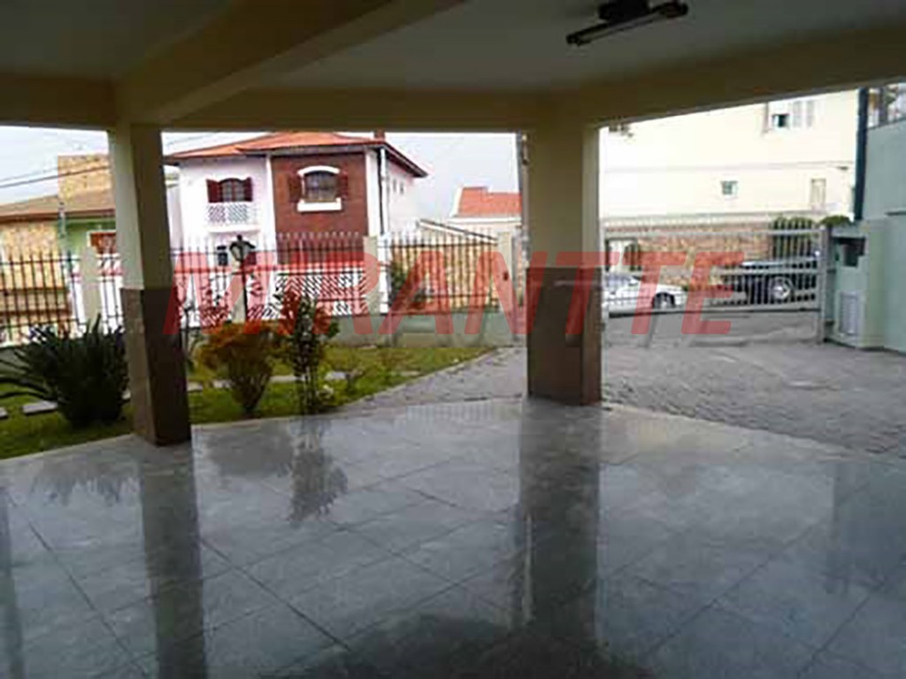 Sobrado de 270m² com 3 quartos em Jardim Guapíra